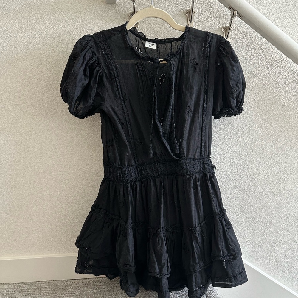 Brand new. Never been worn. Aritizia Sunday dress black